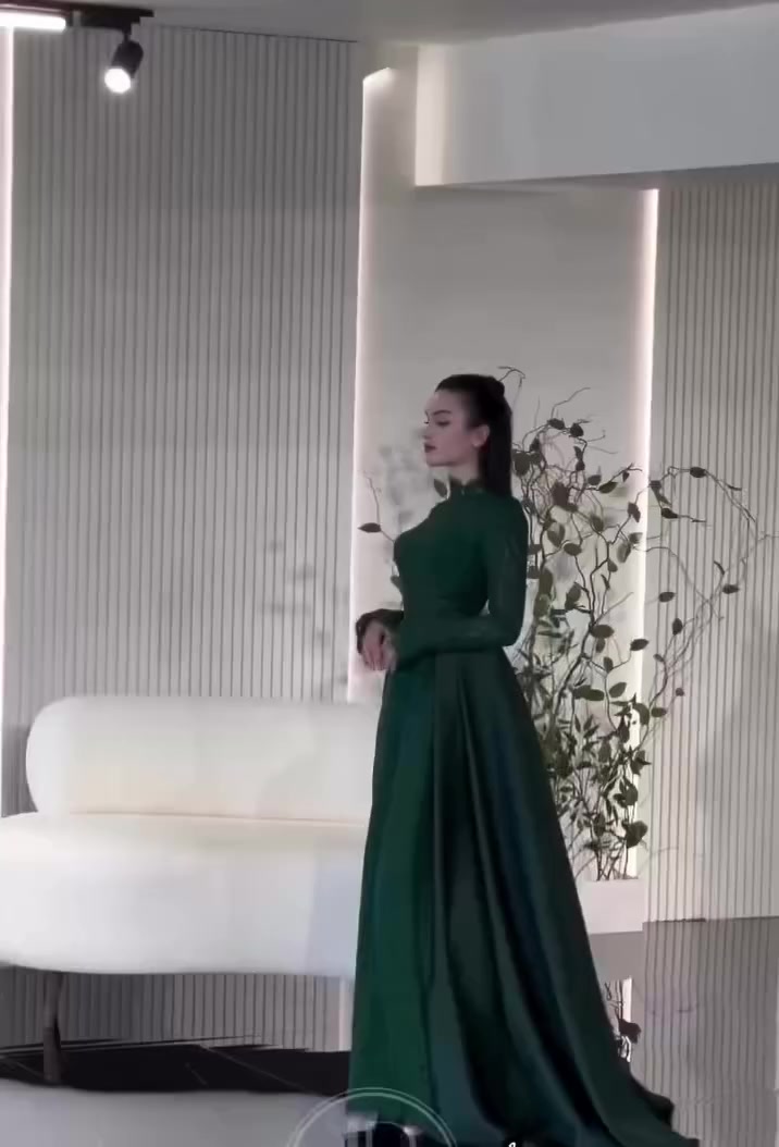 عندي هذا الفستان جديد ماملبوس حجم 40
سعرة 50 الف وبي مجال
للتواصل مراسلة خاص


**إذا كنت صاحب هذا الإعلان وتريد حذفه لأي سبب، رجاءا أرسل رسالة إلى الدعم الفني**