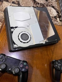PS4 Slim • 500GB • 2 جويستك