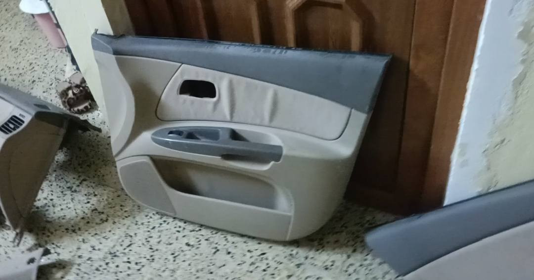 سلام عليكم اربع بطاين كيه ريو او كشنات او عطر اكسن او مضلات ***********
