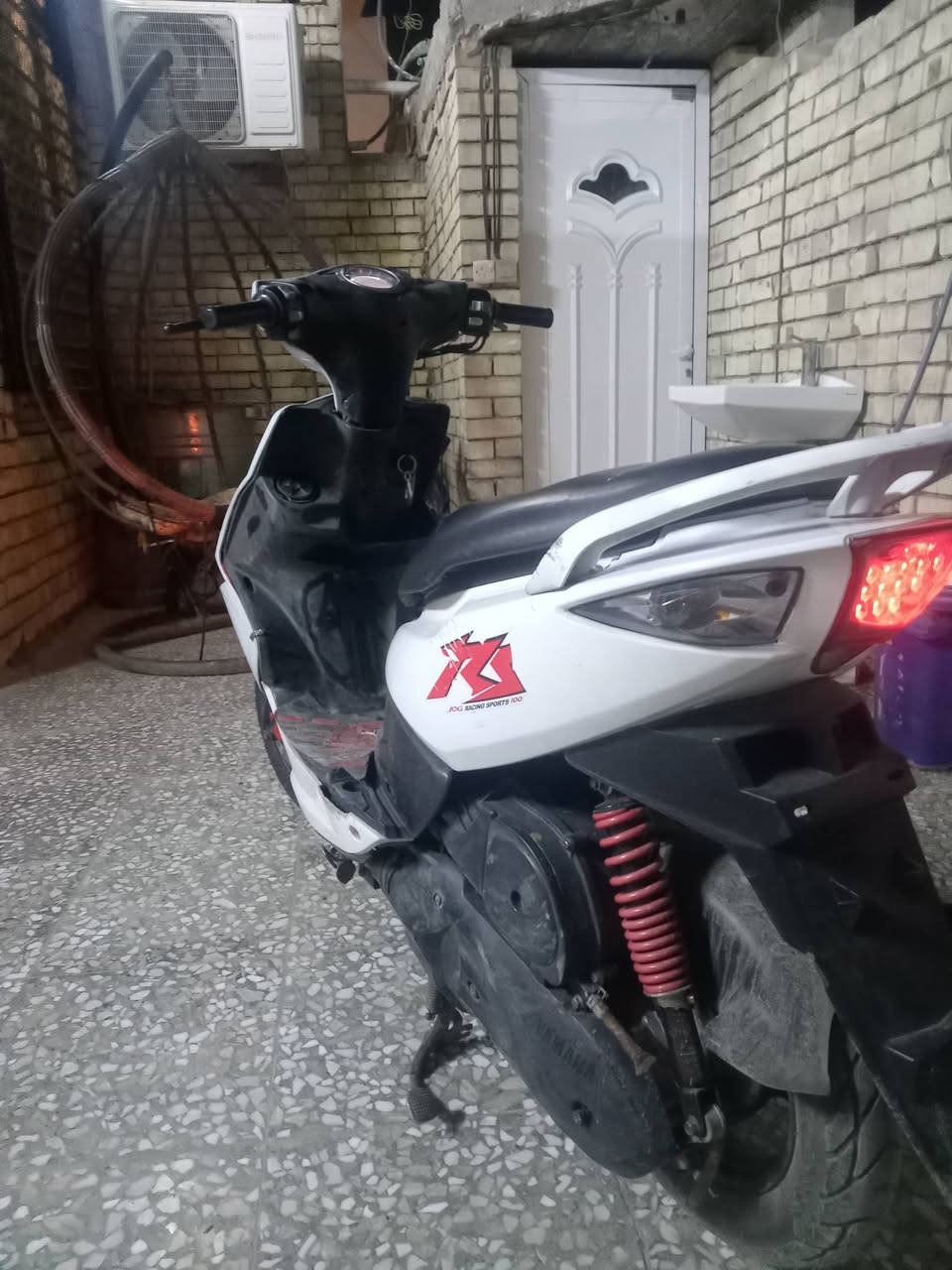 السلام عليكم دراجه ماكس مضلع حديث دراجه نضافته 90 بلميه نوزل كهربائيات جديده عالي ناصي اشاير تايرات جدد مجفته جديد السعر النهائي 550 المكان الأمين الثانيه رقم ***********
