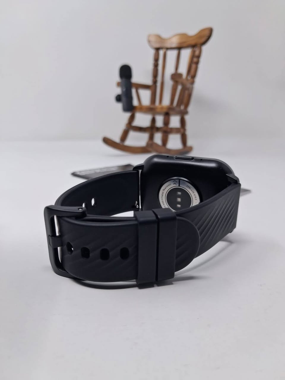 ساعة من  Zeblaze GTS 3 زيبلايز الذكية 
باله امازون 🇪🇺
الشاشة: تتميز بشاشة كبيرة جدًا وعالية الدقة
اتصال واستقبال الاشعارات الهاتفيه مع ربط الهاتف 
تدعم اكثر من 100 وضع رياضي 
سبيكر صوت عالي جدا 
قوة شحن تدوم 15 يوم
ضد ماء بعمق 50 متر وقوة تحمل ساعتين تحت ماء 
لون اسود 
سير قابل للتبديل


**إذا كنت صاحب هذا الإعلان وتريد حذفه لأي سبب، رجاءا أرسل رسالة إلى الدعم الفني**