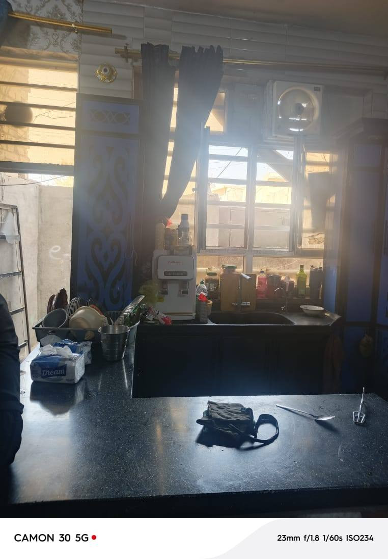 السلام عليكم كاونتر المنيوم للبيع هوه والمرمر جديد ونظيف 
السعر والاستفسار اتصل ع رقم 
***********
