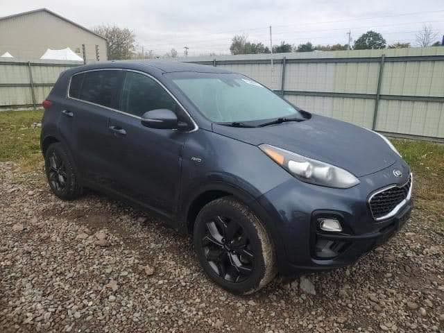 سلام عليكم
Kiaسبورتج موديل 2022

لون نيلي 

فول موصفات 

تبريد قطعتين

بصمه 

كشنات تحكمات

اشاره بلمري 

سستم سماعات 

5وضعيات قياده

تحكمات ستيرن

تحكمات شاشه 

كار بلي

مكينه 2000دوش

سعر 175وبيها مجال
***********
