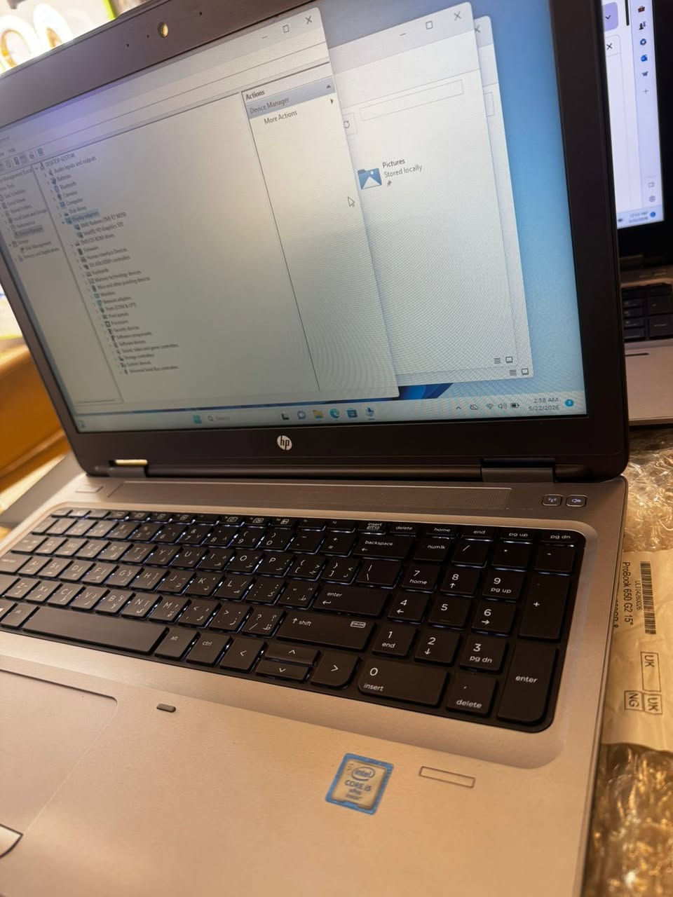 HP 650 G2 15”
CORE 5
GEN 6
RAM 8 gb
HARD = 256 ssd
VGA =2 gb كارت شاشه خارجي
يحتوي على مشغل أقراص 
حجم شاشه 15،6"
السعر =185 الف 
***********
النجف شارع المدينه 
عامود 14
