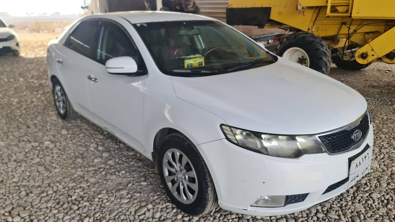 البيع سيراتو موديل 11 رقم سليماني محرك 1600 سونار موجود المكان واسط الزبيديه ***********
