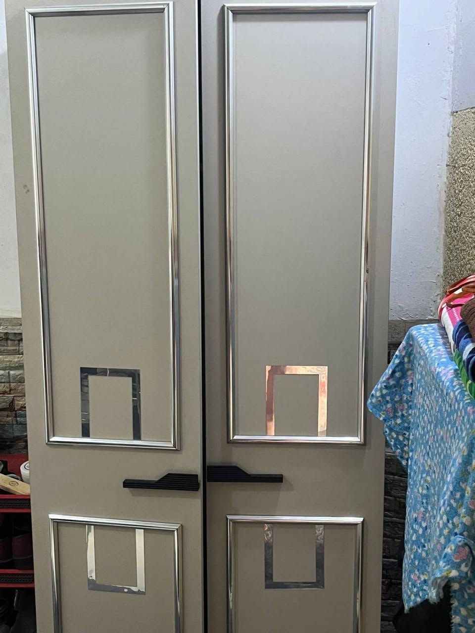 غرفه البيع ١٠ قطع بيها اضرار بسيطه استبدلت المخزن مال جربايه بصوميه وفطر بجامه بسيط أثناء الشد


**إذا كنت صاحب هذا الإعلان وتريد حذفه لأي سبب، رجاءا أرسل رسالة إلى الدعم الفني**