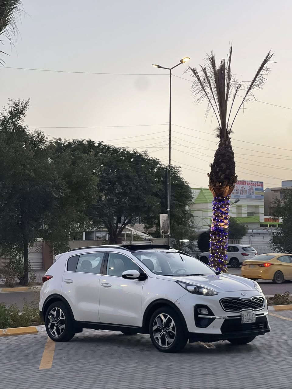 يالله كيا سبورتج 2021
السلام عليكم 
كيا سبورتج 2021
بسمي تحويل موجود
فول فول مواصفات
1- بصمه ابواب
2- تشغيل عن بعد
3- بصمه
4- سلايد سقف
5- مري كهرباء
6-اشاير بلمري
7-نقاط عمياء
8- رادار امامي
9- رادار خلفي
10- رادار جانبي
11-كشنات جلد
12- كشنات كهرباء
13-تبريد قطعتين
14-داخل لونين
15-سماعات هارمن كاردن
16-صندوق كهرباء
17- فول تحكم ستيرن
18- اوتو هولد
19- سايد بريك بصمه
20-وضعيات قيادة
21-تدفئه تبريد كشنات
22- تدفئه ستيرن
23- تحديد مسار
24-ويل گب كروم
25- محرك 2500✈️✈️
السياره فقط بنيد صبغ
صور الحادث بلمنشور👇🏻
كير محرك شواصي كلشي مكفول
السعر:195$
الموقع: بغداد شهداء البياع
للستفسار: ***********
