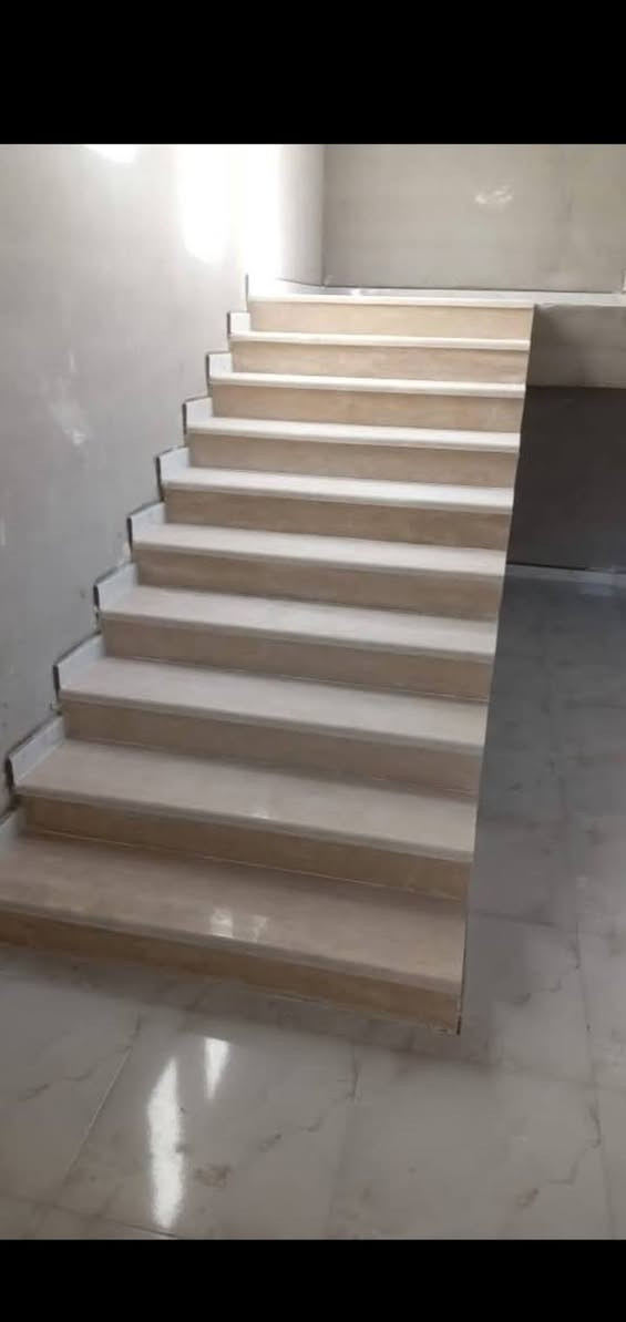 سلام عليكم خلفه سرميك مصري درجة اول جميع انواع السرميك مرمر وكاشي رقم واتس ***********
