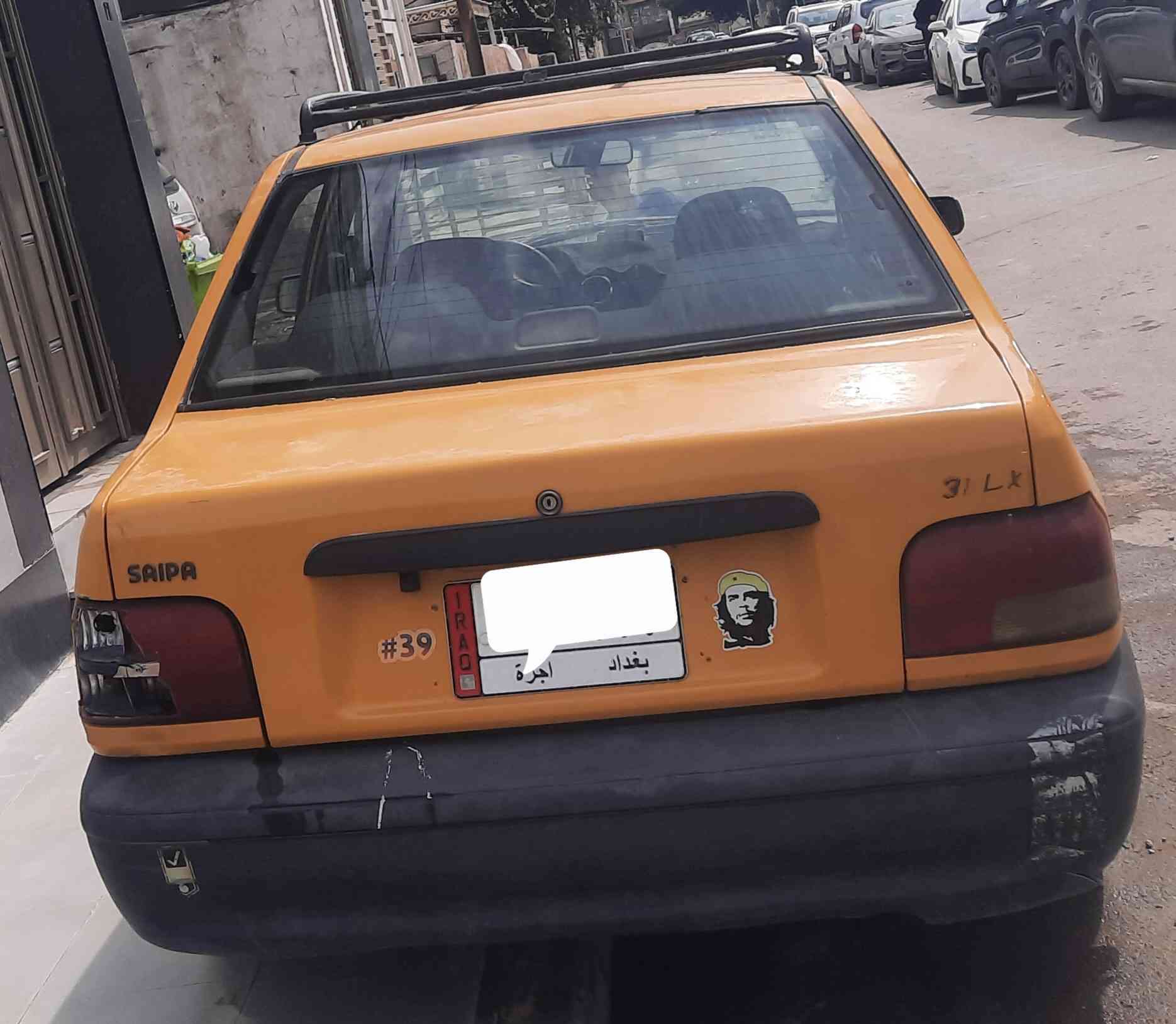 السلام عليكم
اخوان سايبة للبيع موديل 12 رقم بغداد السنوية بأسمي كير محرك تمام  سعرها 20 مكاني الغزالية تلفون ***********
