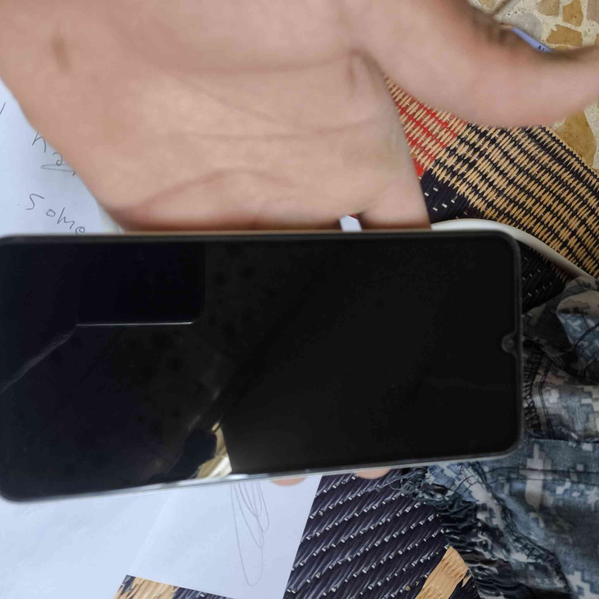 سلام عليكم جهاز للبيع itel A100C ذاكره 64 وعلي لبارحه بليل اشتريته ملحقاته كامله وياه سعره 150 وبيه مجال مكاني كربلاء الحر محتاج واريد ابيعه رقمي *********** بيه واتساب
