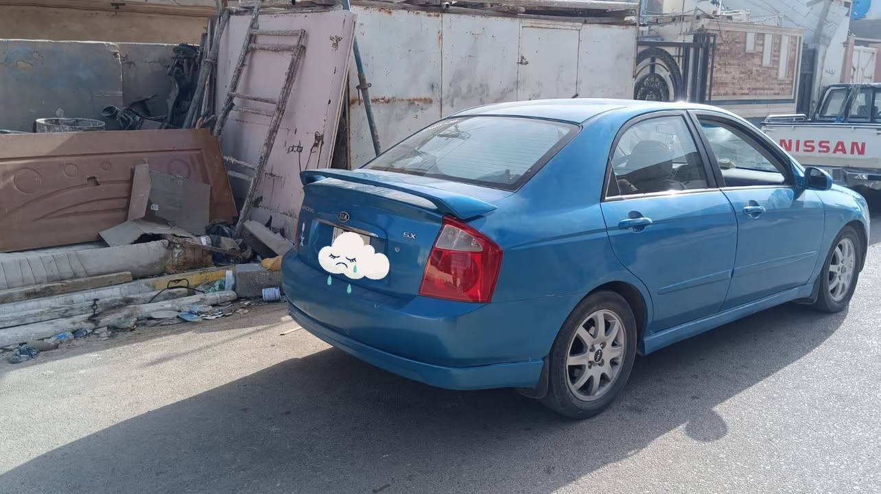 السلام عليكم
كيه سبكترا 2005 للبيع او مراوس حسب 

سياره جديده كلش صبغ عام ماشيه 166حيقي رقم دولي ذي قار 

تبريد محرك كير وحداديه شرط مكاني ناصريه مركز السعر خاص رقم ***********
