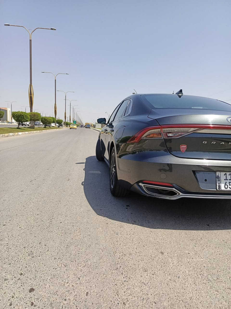 هيونداي ازيرا كراند 
موديل 2022
فول 
داخل ملكي 
ماشيه 39000 كم
مكفوله 
رقم بغداد
بانزين
السعر 220
***********
