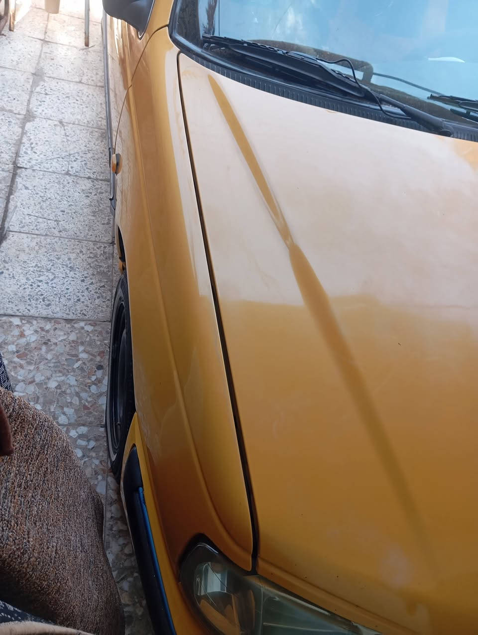 من رخصة الادمن بيجو بارص 15 بسمي 
تحويل مباشر مصفره هيئة وغرامات تاخذ صافي
السياره مال بيت الله شاهد ما تعرف التكسي شنو 
بلشهر مره تطلع وكت الحاجه بيها جراد مثل ما موضح بالصورة رقم بغداد سنويه 27 مكفوله ماعده يم قبق البازين كد شبر السياره ترايها للبصره تبريد ثلج كلج طبي السياره ما متعوبه ابد السعر 49 وبيها مجال قليل مكاني بابل محاويل موجود خاص واتساب *********** واسف ع الاطاله
