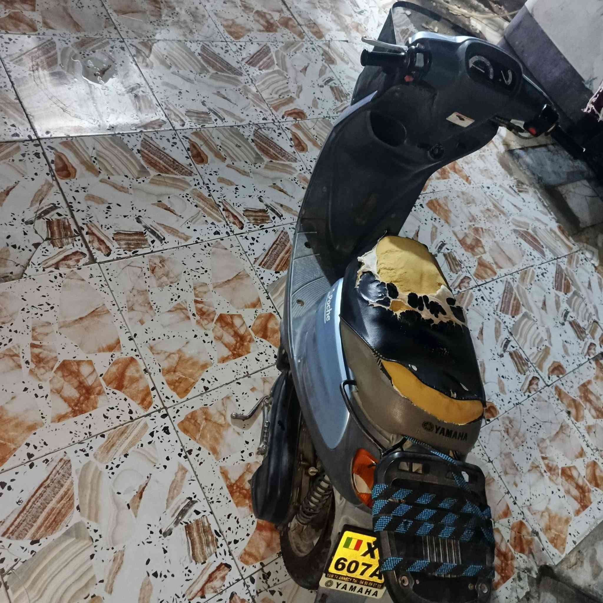 دراجه للبيع كهربائية شغاله مامفتوحه المكان كربلاء حي الشهداء السعر٦٥٠وبيها مجال رقم تواصل بي واتساب***********
