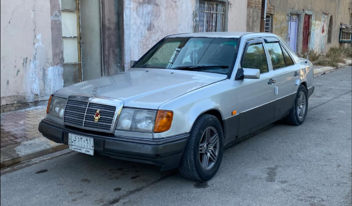 سلام عليكم مارسدس دب موديل 1985
كير ومحرك بطه VVT اب شرط لا صرف لا بخار كهرباىيات كله شغاله تبريد ثلج ❄️ صدر امامي خلفي جديد تخم تايرات جديد ويل جديد سياره معمره جاهزه ما ناقصهه برغي #شرط_التحويل هزه جديد غرفتهه  حلوه جديده سنتر لوك عل سويج سياره جاهزه وجديده مال جناي بطاين جديد جامات كهربائي #سعرهه_42_وبي_مجال مكان السياره ديالى ناحيه السعديه الجبل اي استفسار  اتصل ***********
