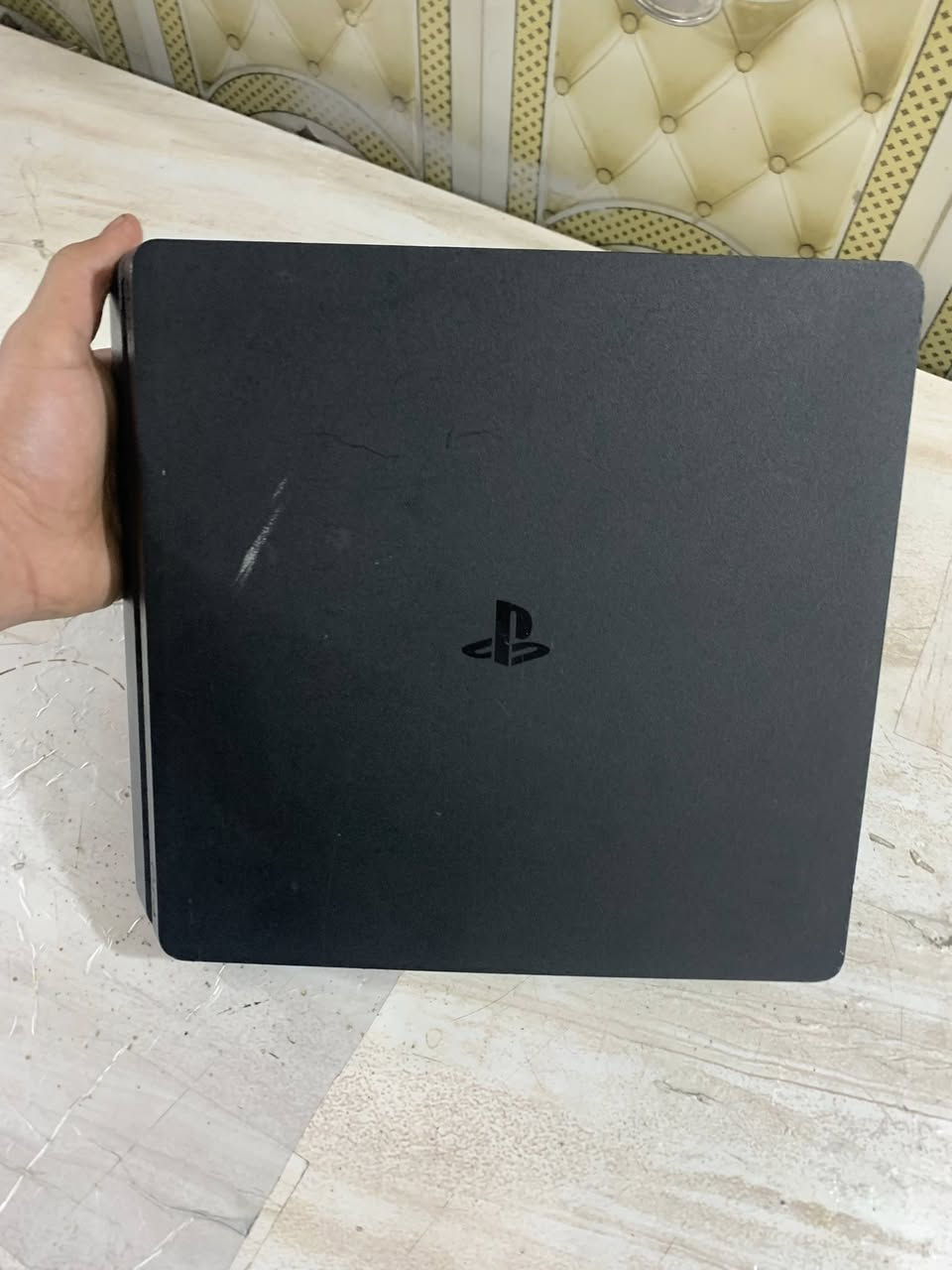 بلي فـور اونلاين 500GB جهاز كلش نضيف يجي ويا 3 حسابات مجانآ داخل الجهاز وانطيك 4 العاب 
فيفا23
فيفا 16
انشارتد الاجزاء الثلاثه 
وبلاك اوبس 3 
وانطيك ويا كت تايگر كـيبور وماوس هديه 
واليده مالته الاصليه مو تجاري / مكاني بغداد / حي القاهره
سعره 225


**إذا كنت صاحب هذا الإعلان وتريد حذفه لأي سبب، رجاءا أرسل رسالة إلى الدعم الفني**