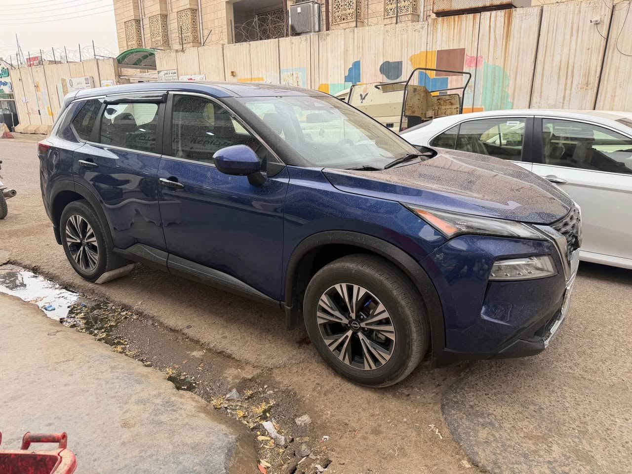 نيسان روج 2023 
صبغ بونيد فقط بدون دواخل
ايرباك ستيرن و سكن طاك
مكانهه كركوك
*********** كركوك, العراق
