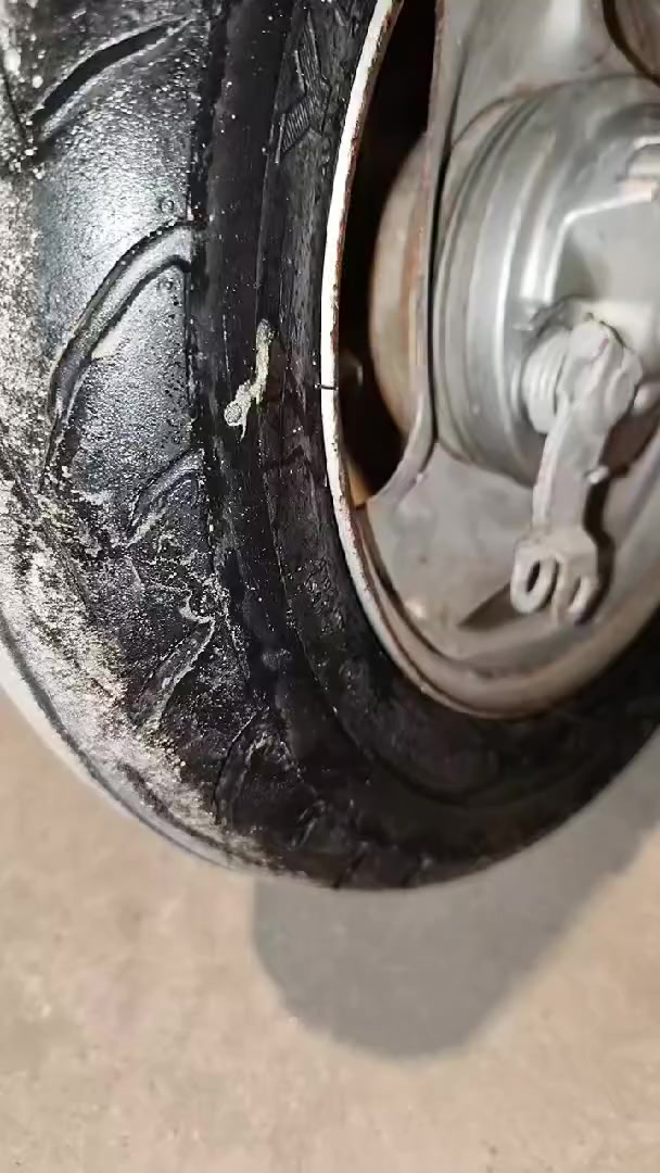 البيع سعر 375 وبيه مجال


**إذا كنت صاحب هذا الإعلان وتريد حذفه لأي سبب، رجاءا أرسل رسالة إلى الدعم الفني**