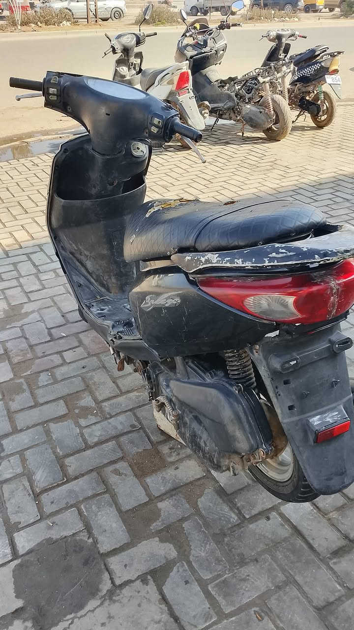 السلام عليك دراجه للبيع ب475 وبيهه مجال ***********
