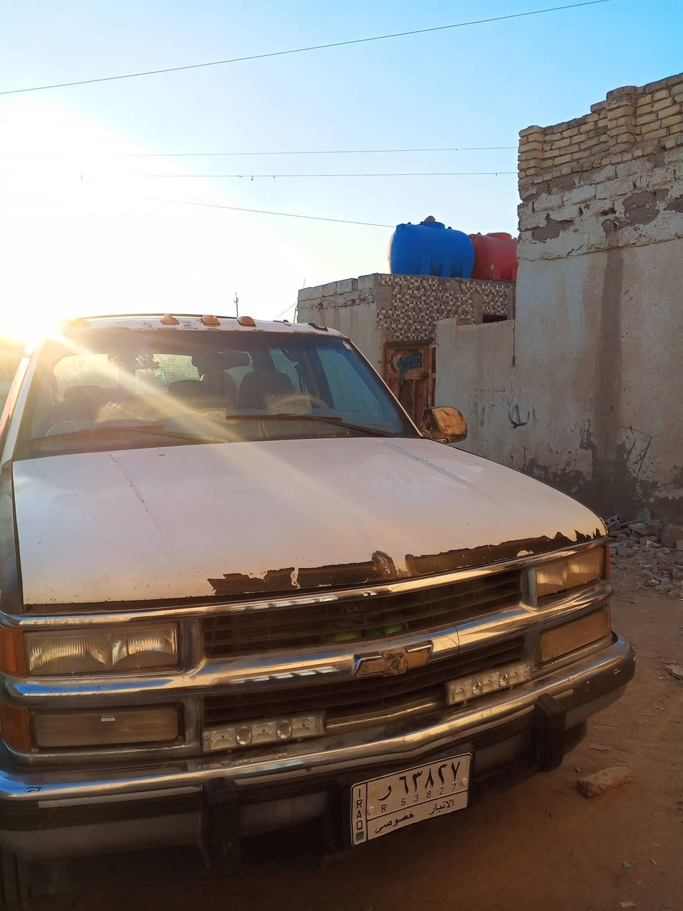 السلام عليكم شوفر ليت 1999محرك 454 كير 1000شرط كفاله سياره حداديه جديده كهربائيات كلها شغاله طخم تاير جديد السياره مكفوله من العيب الشرعي والضربه السياره جاهزه وتىرايك وين ميعجبك سنويه لغايه 28 مشروع وطني السعر 35 واذا اكون مرواس عادي مكان السياره ذي قار قرب جامعه ذي قار 
*********** متواجد واتساب
