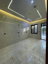 ١٧٠متر بالسيدية للبيع او للمراوس مربع تصنيع  الواجه ٨ درجه امتياز اكثر...