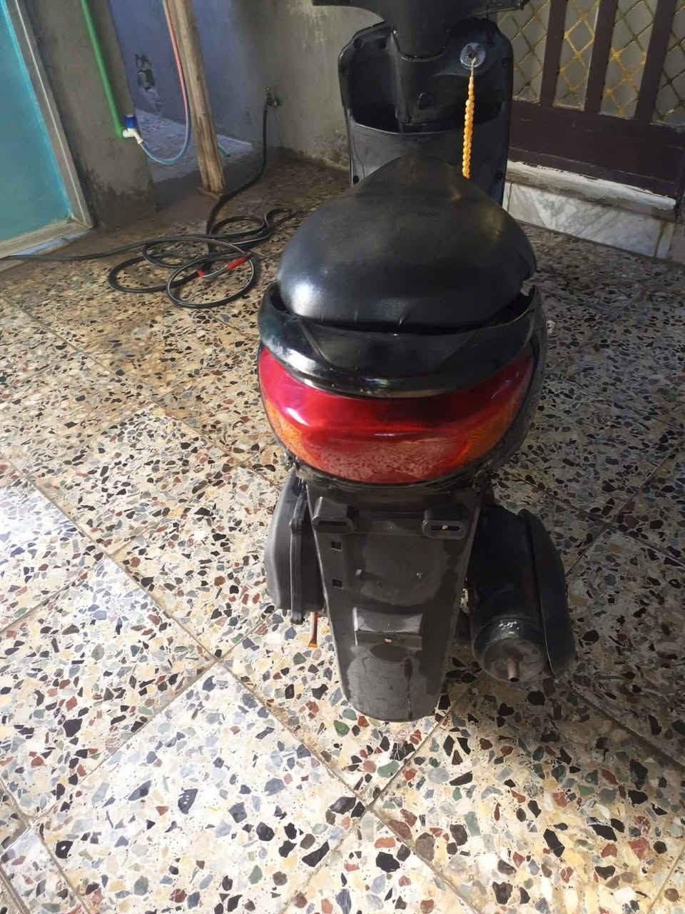 سلام عليكم ابريز اكزز للبيع نوزل نكره سلف ابي وقت بس الصبح اطلع دخان قليل من بدلت الهدن  الدراجه كامله مكمله كهربائياتهة شغاله شلعه ومعدل الدراجه اتخبل كفرات ابلادي اشاير شغاله اكلوبات شغاله الدراجه كامله مكان الزعفرانيه السعر 500الاستفسار الرقم ***********
