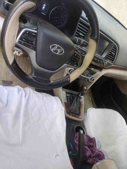 سيارة النترا موديل 2017 وارد امريكي حادث بصندوك بدون دواخل كلها ليبل واحد محرك 2000 دوش فول مواصفات ما عدا الفتحة كشن كهرباء بصمه شاشه كامرة دوارة تحكم جهتين شاشه اعطال سيارة جاهزة وحلوة رقم بغداد ألماني مشروع وطني السعر 117 وبيها مجال الشراي يتصل مامتواجد على الفيس مكان السيارة بغداد البلديات تلفوني *********** بغداد
