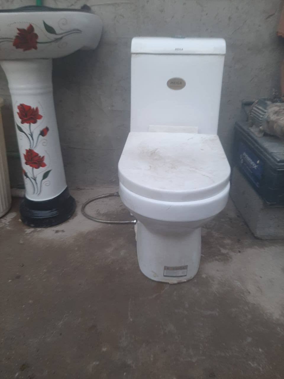 غراظ لالبيع كلشي وسعرا كلهن شغالت بل شرط مكاني بعقوبه المفرك رقم الهاتف ***********
