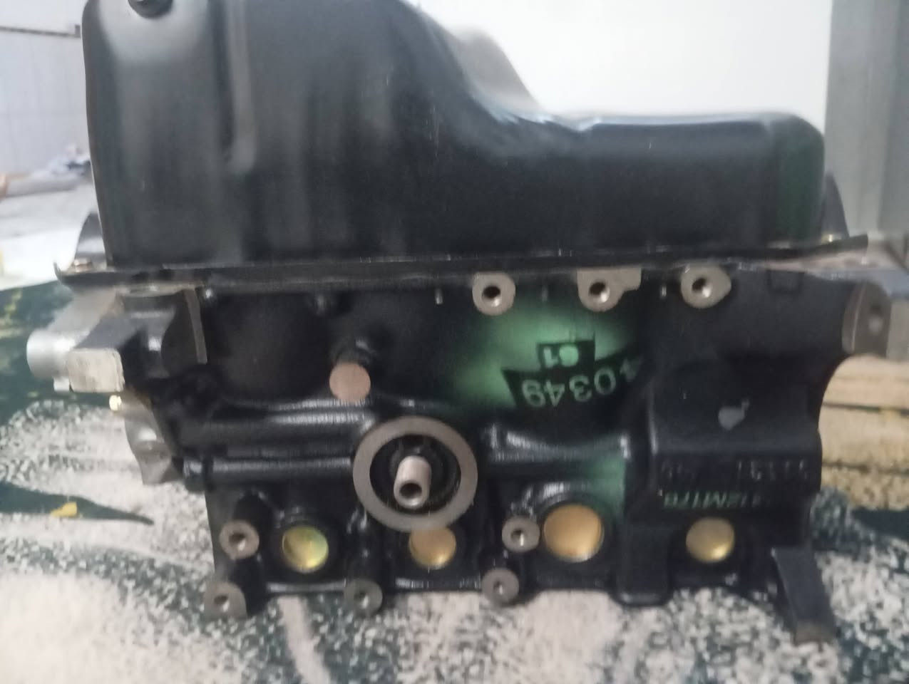 السلام عليكم  نص مكينه سايبه جديده ما مستعمله ايراني اصلي رايده ب 300 الف قفل مكاني بغداد الشعب رقم التلفون *********** متواجد خاص
