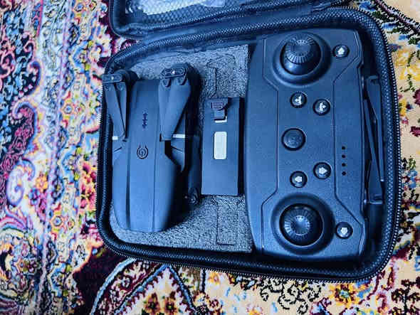 درون اللبيع      عدد الكامرات 2 
بطاريه واحده 
الدرون جديد ما بي شي 
و يحتوي عله موانع اصتدام 
المكان مدينه الصدر  السعر 35 و بي مجال للطيبين 
للاستفسار ***********
