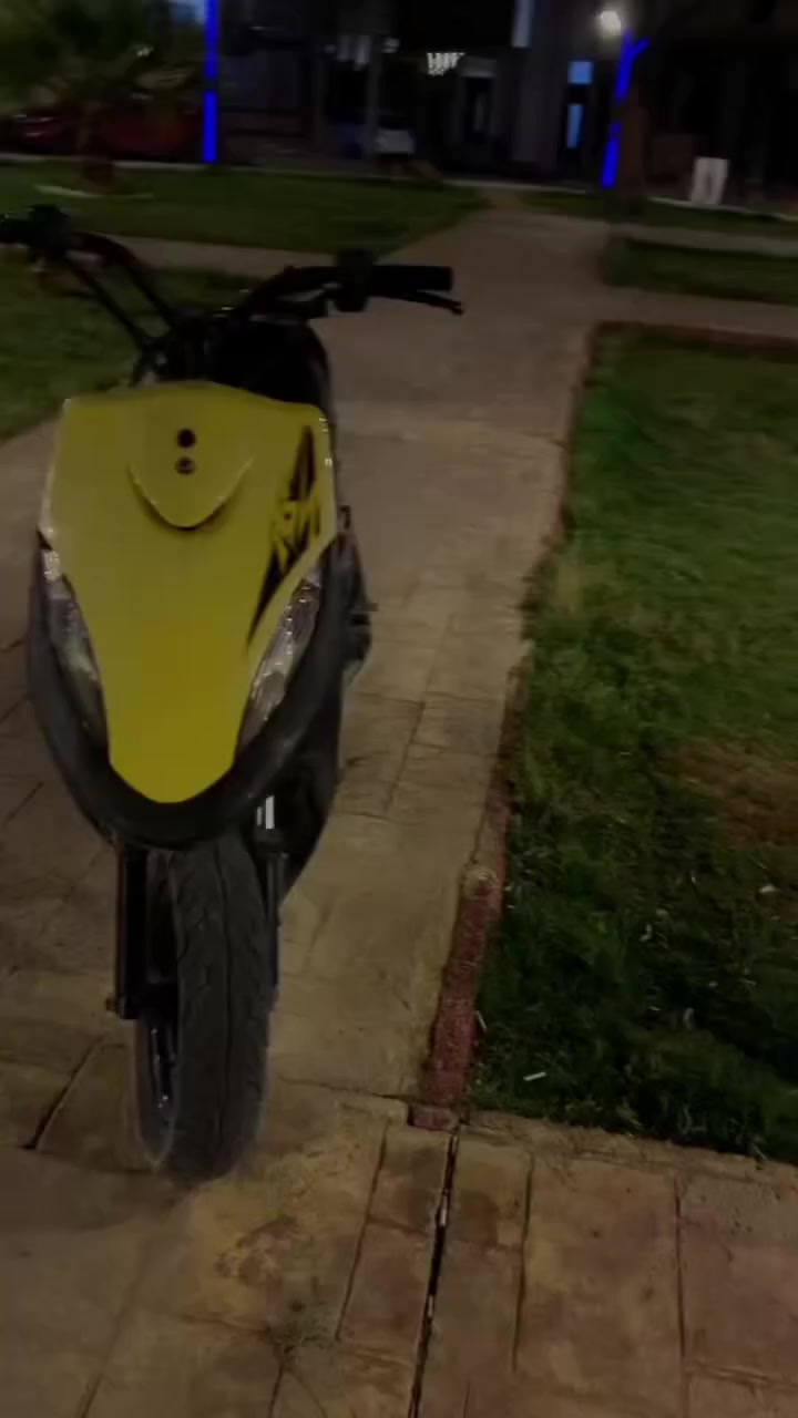 سلام عليكم دراجة ماكس عدلة للبيع دراجة شلعه ومعدل وخير من الله مفتوحه الدراجه بس ولفات السعر 425 وبيها مجال قليل البصره الحكيميه


**إذا كنت صاحب هذا الإعلان وتريد حذفه لأي سبب، رجاءا أرسل رسالة إلى الدعم الفني**