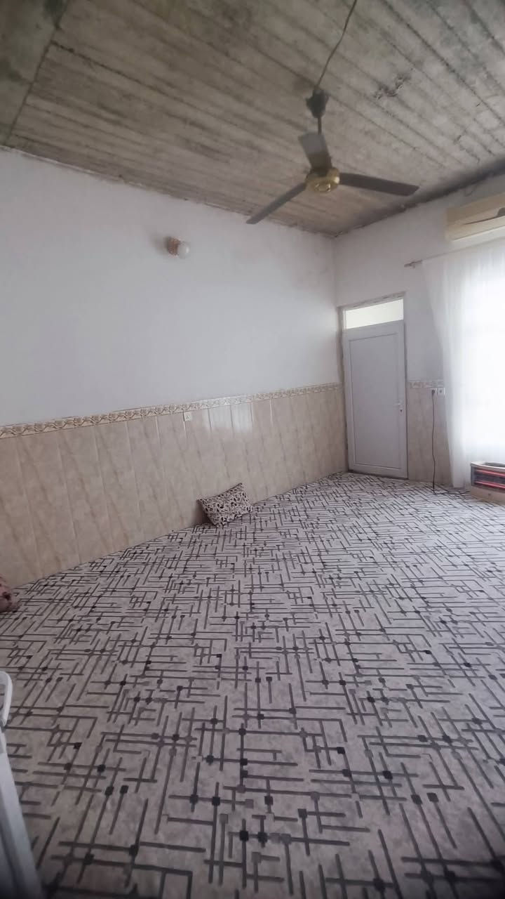 سلام علیکم
#خانووی_ زۆر هه رزان بۆ فرۆشتن #نرخ170وەرقە معاملا
ناونیشان 📍کەلار _ قەزای ڕزگاری ( سممود )

◼️گەڕەکی ئاوباریک  🛣️🏞️
◼️ بەرمبەر ئاسایش  تەنیشت مزگەوتی عمری کوڕی خەتاب
◼️ ڕووبەری 5بە 20 = 100مەترە 📏📐
◼️ کۆڵانی پان و فراوانە 
◼️ شوێنێکی زۆۆر خۆش و دڵگیری هەیە  
◼️تۆماری ئەنجومەنی وەزیرانە ✅

مواسەفاتە کاشییە ✅تایبەت دروستکراوە ✅)
 
🔴 ژوورەکانی ئەم خانووانە پێکهاتووە لە ⬇️

🔶 میوان 🪑🚪
🔶 مطبخ 
🔶 مساعد مطبخ 🍽️🫖
🔶 هۆڵێک 🖼️
🔶 ژووری نوستن 🛋️🛏️
🔶 ڕۆشنایی 🪟
🔶 مشتەمەلات 🛁🚿

بۆ زانینی نرخ 💵پەیوەندی بکەن بەم ژمارانەوە 📲📞📳

***********
***********
