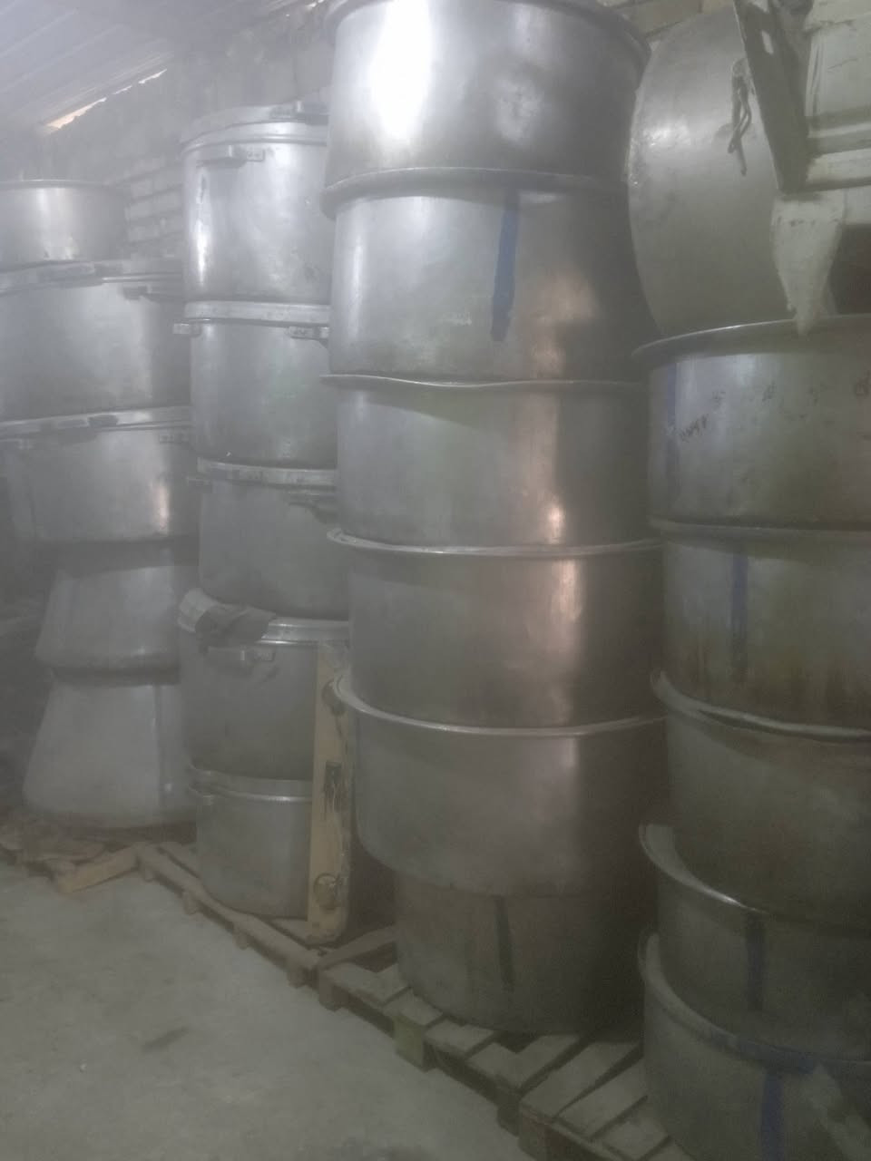 خزانات عدد 7 سفريه عدد 2 طبخات عدد 14 ابو العروي عدد 28 العنوان تقاطع درويش السعر خاص الرقم ***********
