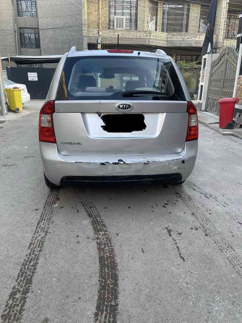 السلام عليكم كيا كارنز ٢٠٠٩ وارد خليجي محرك ٢٠٠٠  مكينه وكير مكفول ٧ راكب كشر السياره بي ملاحظات السياره عليه ادامه كامله من نوزل وبلك ومجول وتنظيف غرفه الاحتراق والبساتم رقم بغداد انكليزي السياره باسمي تحويل مباشر اي استفسار اتصل *********** السونار مرفق السعر 88 سعر نهائي السياره تفيد اصحاب الخطوط واصحاب العوائل
