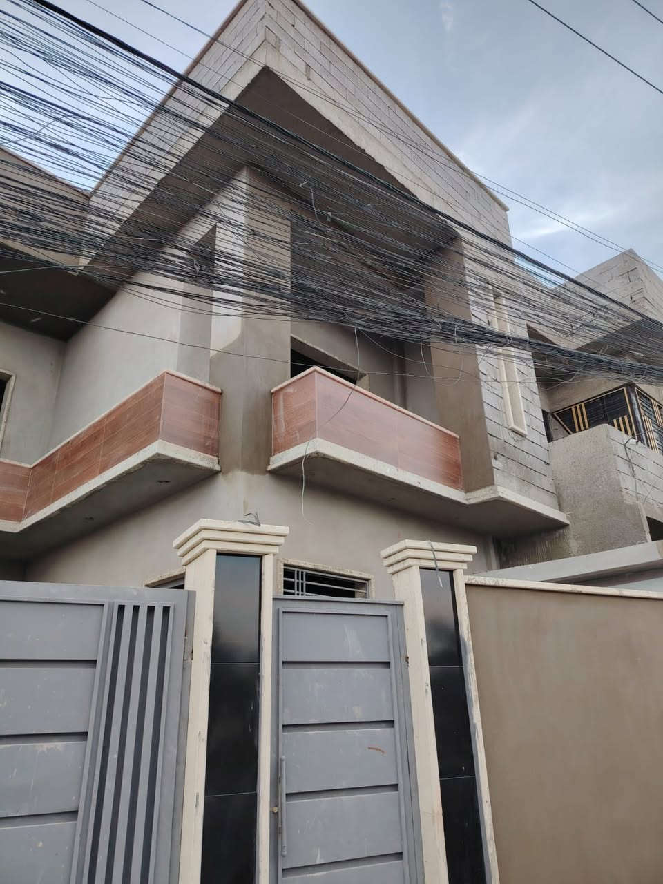 السلام عليكم يوجد لدينا كادر هندسي متخصص في مجال الاعمال كافة
اسعار مناسبة 
للتواصل واتساب ***********
اتصال ***********
