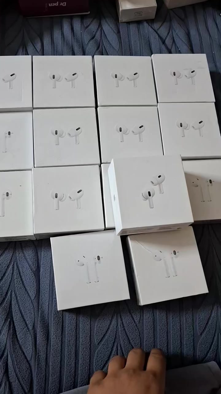 15 ايربود ابل شلعه 150 على اول تم


**إذا كنت صاحب هذا الإعلان وتريد حذفه لأي سبب، رجاءا أرسل رسالة إلى الدعم الفني**