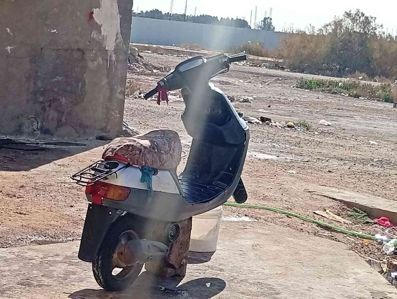 السلام عليكم دراجه بطة للبيع الدراجه خير من الله كهربائياته كلها شغاله كفرات بلاديه مكان الدراجه كربلاء حولي 100 قرب معمل غاز الاستفسار على هذا الرقم***********
