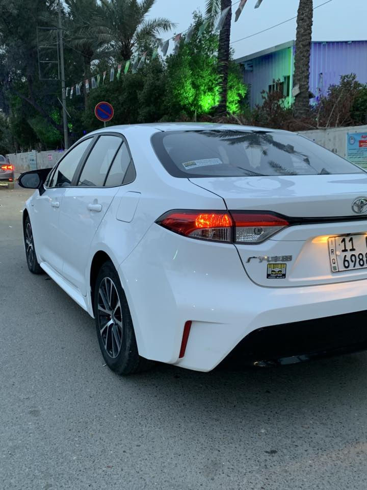 السلام عليكم
كورلا الشكل الامريكي 2024 

فول مواصفات 

فتحة داخل احمر كشن السايق كهرباء السيارة 

السيارة بدون صبغ بيها طخة بصفحة الصدر باقية على وضعها ماشية 47 الف 

السيارة خير من الله 

سعرها 142 وبي مجال 

للاستفسار ***********
