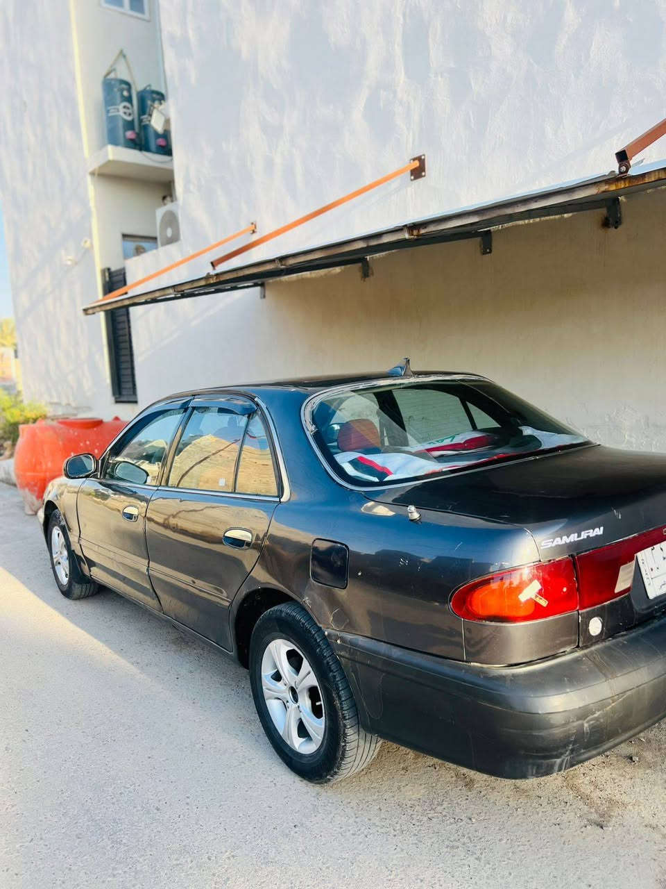 السلام عليكم سيارة سونات تو موديل ٩٤ مصبوغه عام الجماليه بدون ضربه ومعجون  مكينه وكير مكفولات تخم تاير جديد كير عادي كهربائيات كله شغاله رقم بغداد ألماني سنويه لل٢٩ العنوان ديالئ السعر 39 وبيها مجال الرقم ***********
