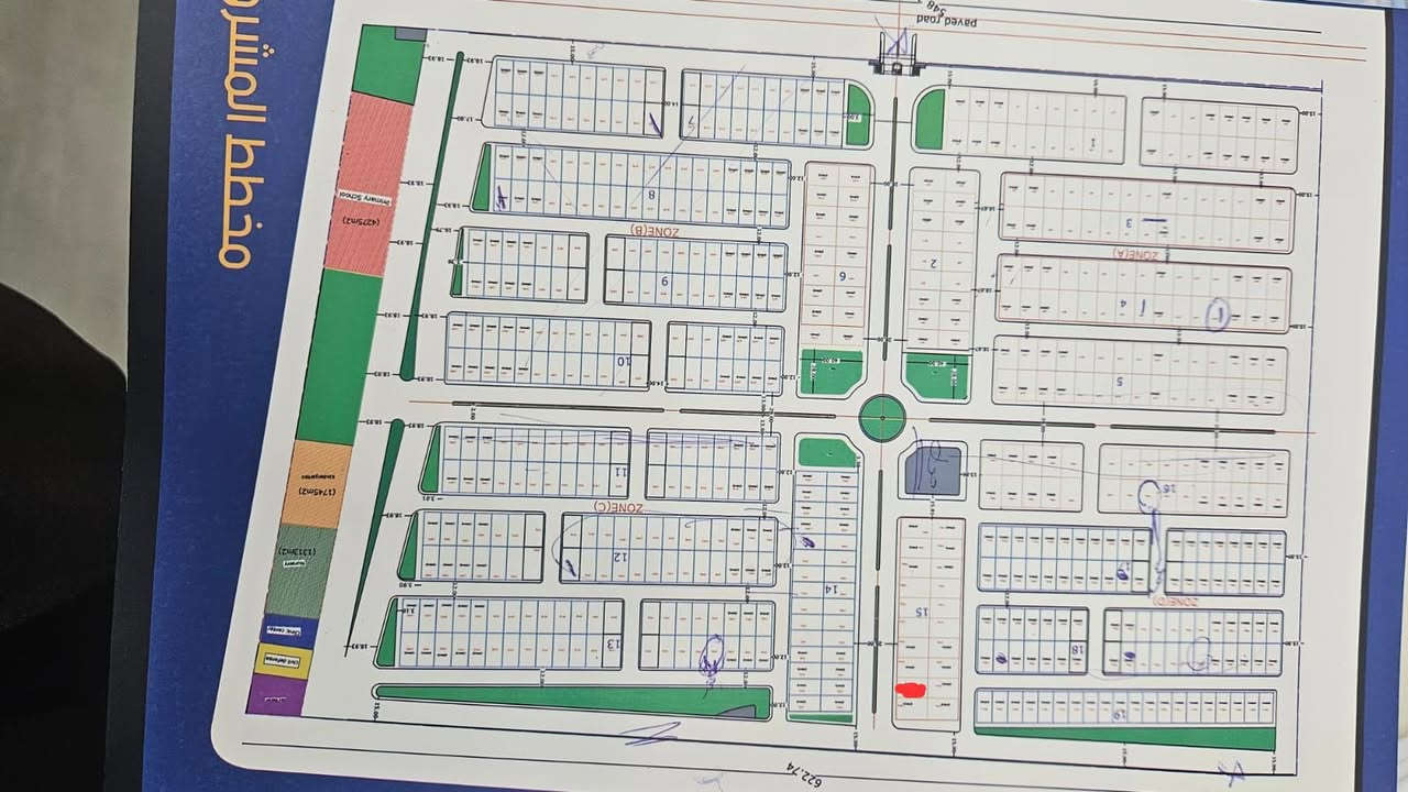 فلة في اسد بابل ١
على الشارع الرئيسي للمجمع

الفلة على شارعين عرض الشارع (٢٨) م

المساحة ٢٥٠

أربعة غرف نوم 

سمارت هوم

حديقة 

كراج 

قرب المول

السعر ٥٧٥ مليون وبيها مجال 

استلام مفتاح الان

ماشره بالاحمر  الموقع 
من المالك حصرا 

***********

