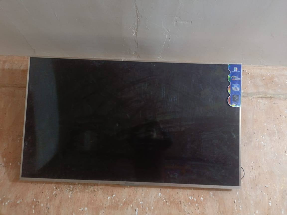 توجد بلازمة حجم 75 دنكة للبيع وكذلك سبلت عمودي جنرال طنين ونصف ولمزيد من التفاصيل التواصل عبر الرقم التالي ***********.
