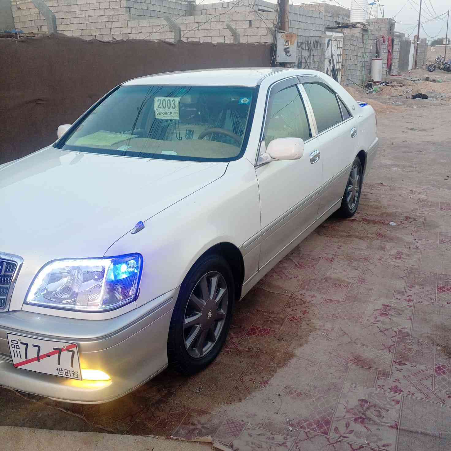 السلام عليكم ملكه للبيع
 مديل 2003اصل رقم كركوك
 مدفوع كمرك قرص واصل باقي بس ترقم 
دكمتين ديفور الصغيرر كفاله عامه 
عده كفر جاملغ بل يابان 
تخم تاير حداديه ويل نفطي كله جديد شرط 
دكمتين السياره برده خلفيه اربع كشنات كهربا
 او تجي وشوف بعيك السياره مال جناي
 متعوب عليها
 السعر 125او بيها مجال للشراي
 مكاني الكوفه شارع المطار
 للاستفسار ***********
