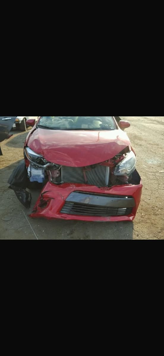 سلام عليكم كورلا 2016 حادث موضح بلصور صبغ جاملغ وبونيد ماشيه 83 رقم بغداد باسمي صدر جديد تخم تاير سياره جاهزه 
السعر 115 مجال بسيط *********** مكاني بغداد
