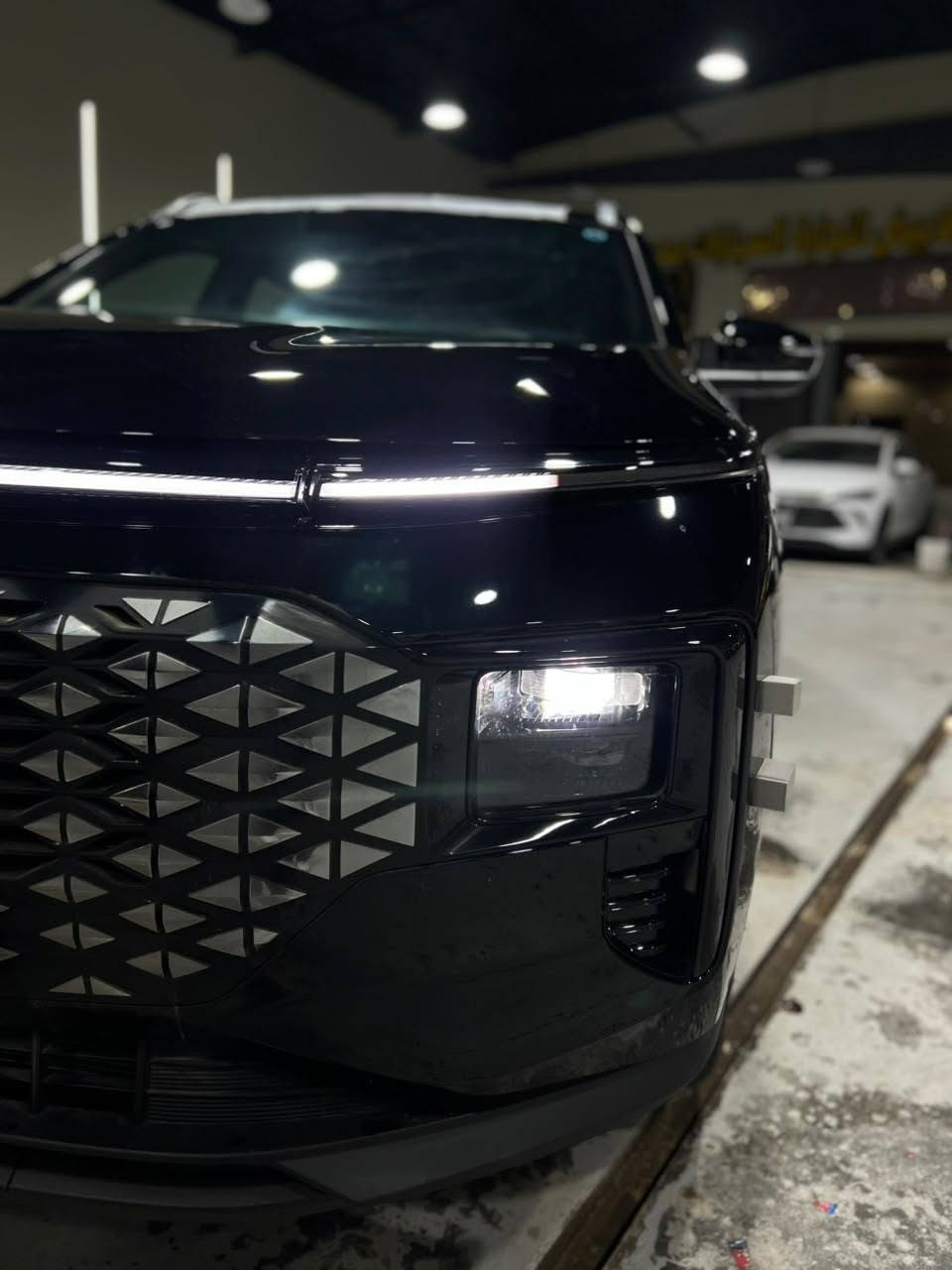 ✨ سوئيستSOUEAST S07
 Luxury 2026 ✨
🚘 زيرو بالكامل | 0 كم 
⚙️ المواصفات الفنية
✅ محرك 1600 تيربو – 4 سلندر بنزين
✅ قوة 156 حصان
✅ عزم 230 نيوتن.متر
✅ ناقل حركة أوتوماتيكي
✅ دفع أمامي
✅ 7 مقاعد للعائلة
🌟 أبرز التجهيزات
✔️ سقف بانورامي
✔️ صندوق خلفي كهربائي
✔️ تشغيل ذكي (بصمة) مع مفتاح ذكي
✔️ مقاعد كهربائية ٢ ذاكرة خزن
✔️ شاشة ترفيه حديثة
✔️ Apple CarPlay & Android Auto
✔️ شاحن لاسلكي للهاتف
✔️ كاميرا محيطية 540°
✔️ مثبت سرعة
✔️ مراقبة النقطة العمياء (BSD)
✔️ تحذير مغادرة المسار (LDW)
✔️ التحكم بالنزول من المنحدرات (HDC)
✔️ مصابيح LED أمامية تكيفية
✔️ إنارة محيطية داخلية وإضاءة ترحيبية
✔️ مرايا جانبية كهربائية
✔️ 6 وسائد هوائية
✔️ نظام ABS
✔️ حساسات ضغط الإطارات (TPMS)
✔️ نظام مانع السرقة
✔️ نظام التحكم الصوتي
شركة الفرس الابيض لتجارة السيارات 
📍 العنوان:
بغداد – معارض البياع – الشارع المميز – مقابل كراج البياع 
📞 للاستفسار والحجز:
***********
***********
⭐سيارة عائلية بتصميم عصري، تجهيزات متكاملة، وسعر منافس. احجزها الآن قبل نفاد الكمية.
