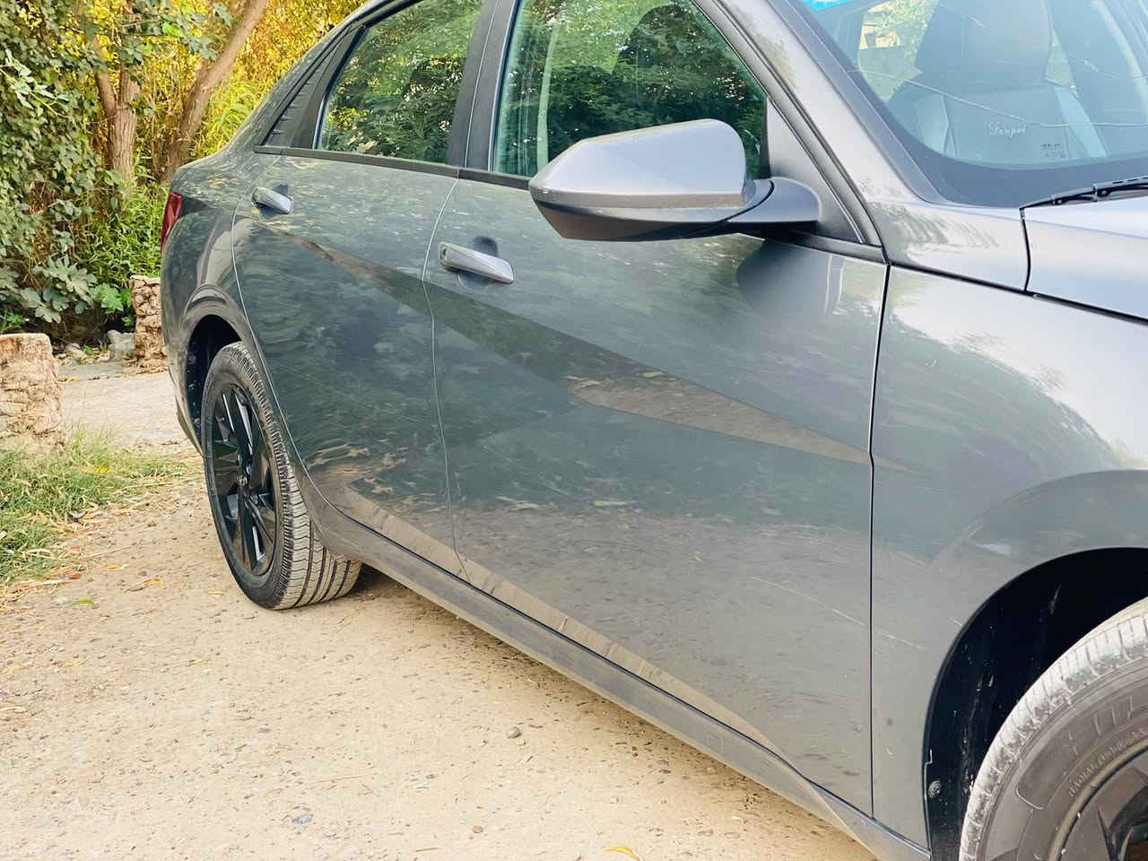 سلام عليكم  لنترة وارد مريكي بدون حادث سيارة جديدة رقم بغداد عنوان بغداد مدائن مكينة 2000دوش مرغوب سياره  ماشية 33الف بية  بس دعميات  بس رقم الهاتف ***********سعر 149وبية مجال موديل 23
