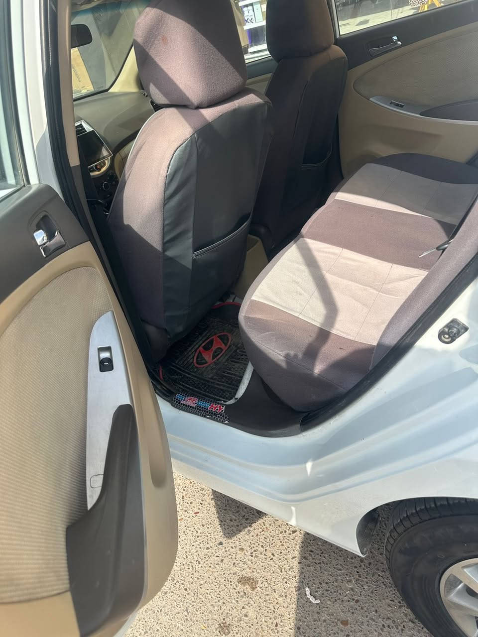 سلام عليكم اكسنت موديل ٢٠١٥ كفاله  عامه ما عده صبغ ربع الجاملغ الخلفي ورصعتين بل بنيد رقم بغداد بسمي تحويل ثاني يوم مكينه كير خير من الله تخم تاير جديد باتري جديد ترياك وين ميعجبك مكينه ١٦٠٠ السعر ١١٢ وبسه مجال الاستفسار الاتصال عله الرقم ***********  مكان بغداد حي العلام شارع الرافدين
