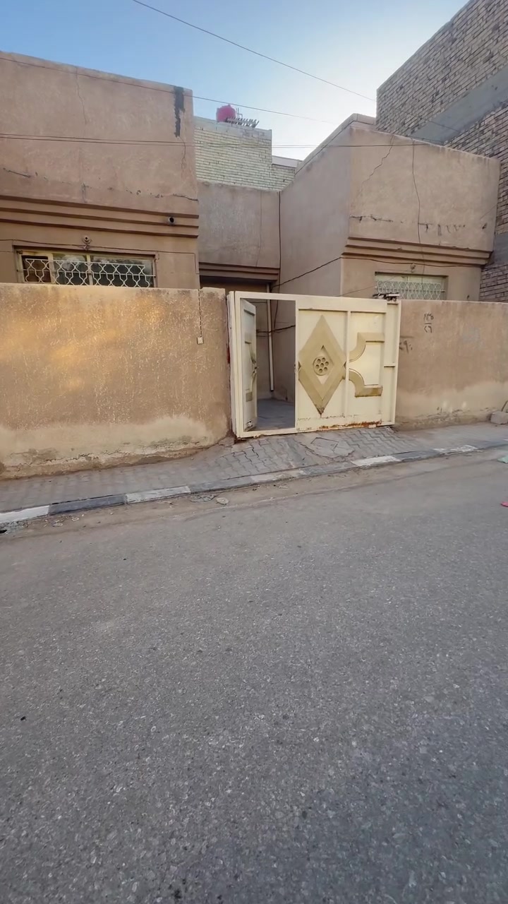 سلام عليكم ورحمة الله وبركاته

🏡 عرض اليوم – بيت للإيجار

📍 الموقع: حي السلام، ، قرب مدرسة الدعاء.

▪️ المساحة: 100 متر مربع.▪️ طابق واحد.▪️ يحتوي على غرفتين.▪️ مطبخ.▪️ مجمع صحيات.

للاستفسار والاتصال:📞 ***********

مكتب أبو كرار للعقارات والمقاولاتبيع • شراء • إيجار •

