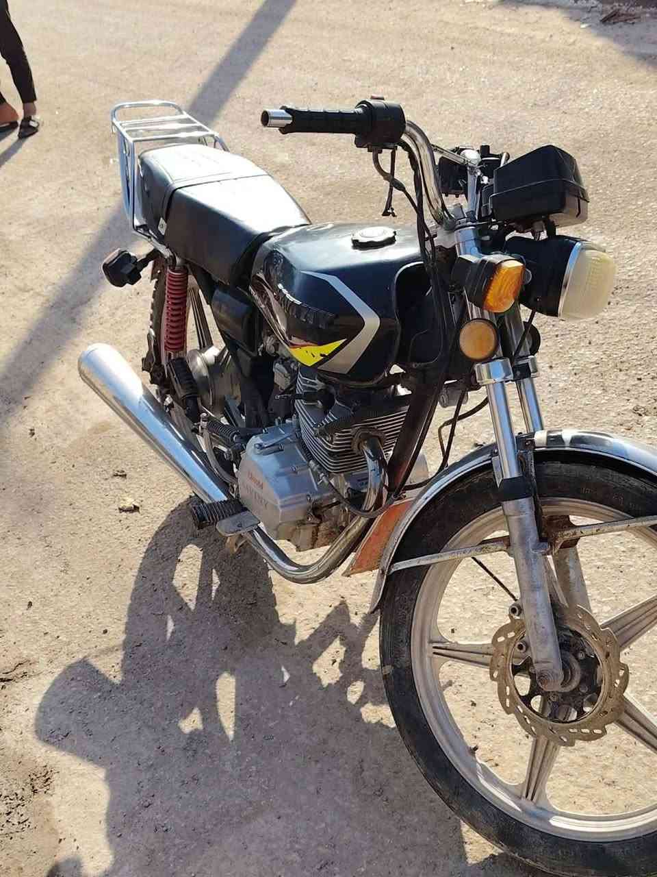 السلام عليكم اخوان
دراجه سيفان موديل ٢١ للبيع اوراق اصوليه دراجه شغاله بيهه نقص بس خشم السلف والماشه شويه بيهه عواج مكاني الحمزه الغربي للاستفسار ***********
