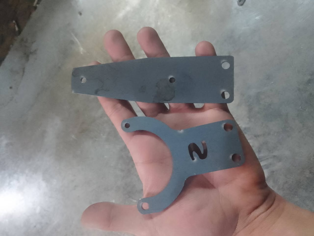 سلام عليكم شباب
رواسط مال ملكه و ملكك 

متوفر 

بغداد مدينه الصدر 

***********
