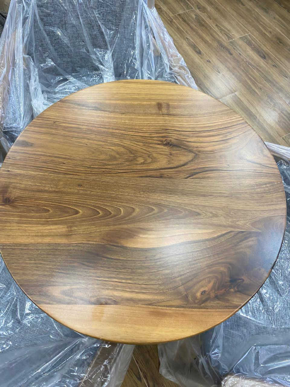 سلام عليكم   للبيع  مستخدمات شهرين فقط
طاولات زان درجه اوله عدد 10 
كراسي توفي زان عدد 26 
لاستفسار  واتساب  او إتصال  ***********
